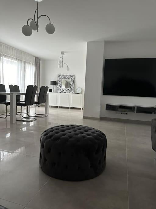 Luxury Apartment Marz شواناو المظهر الخارجي الصورة